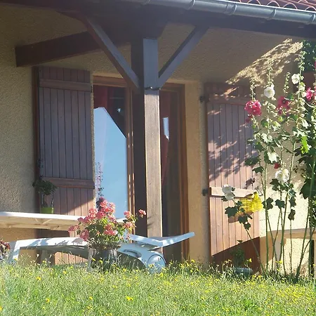Croix Blanche Bed & Breakfast *